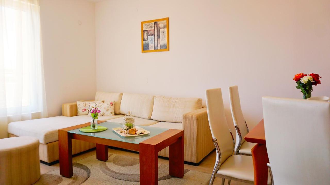 Apartment Marina Residence - Апартамент Марина Резидънс Kavarna Exterior foto